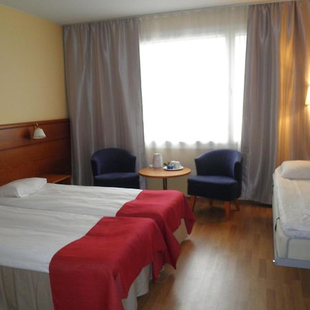 Hotel Savoy Мариехамн Екстериор снимка