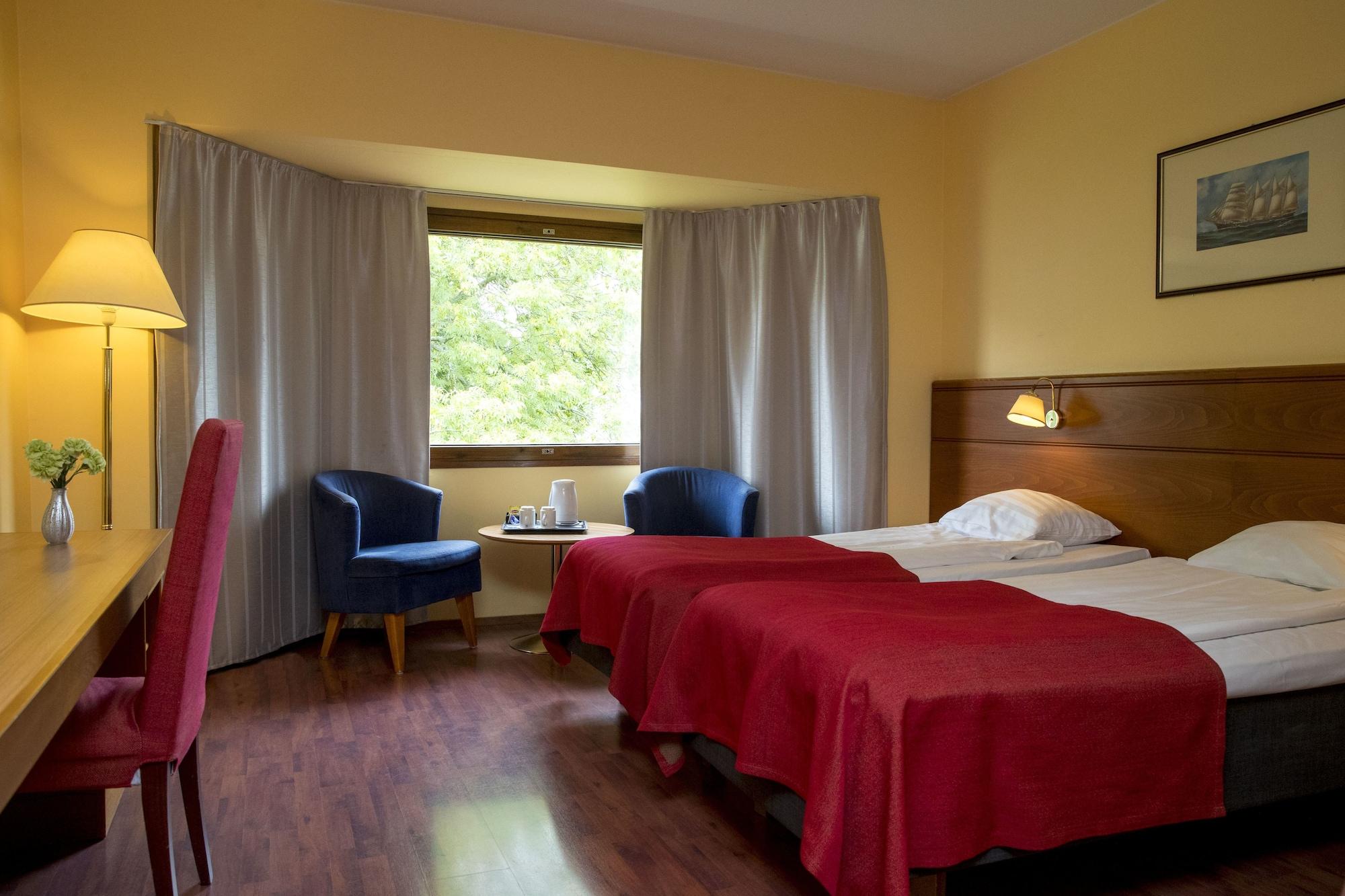 Hotel Savoy Мариехамн Екстериор снимка