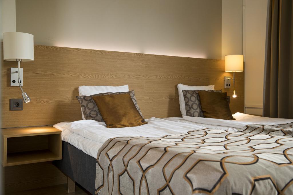 Hotel Savoy Мариехамн Екстериор снимка